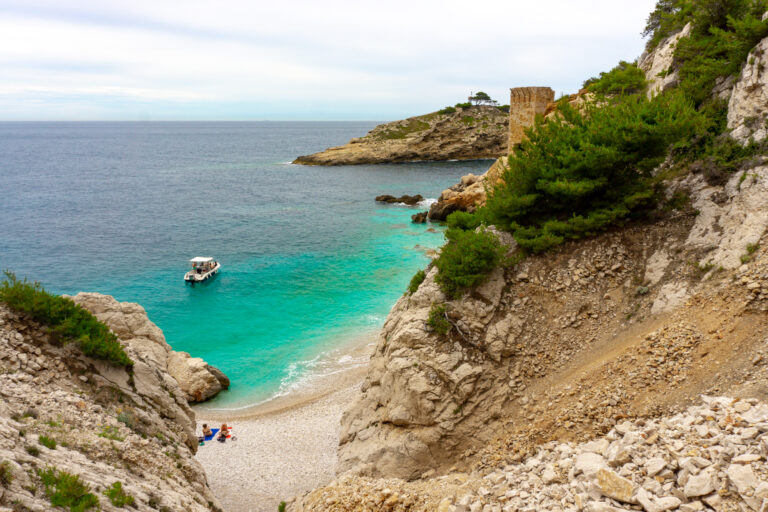 Most Beautiful Beaches In Marseille Surrounds Le Long Weekend