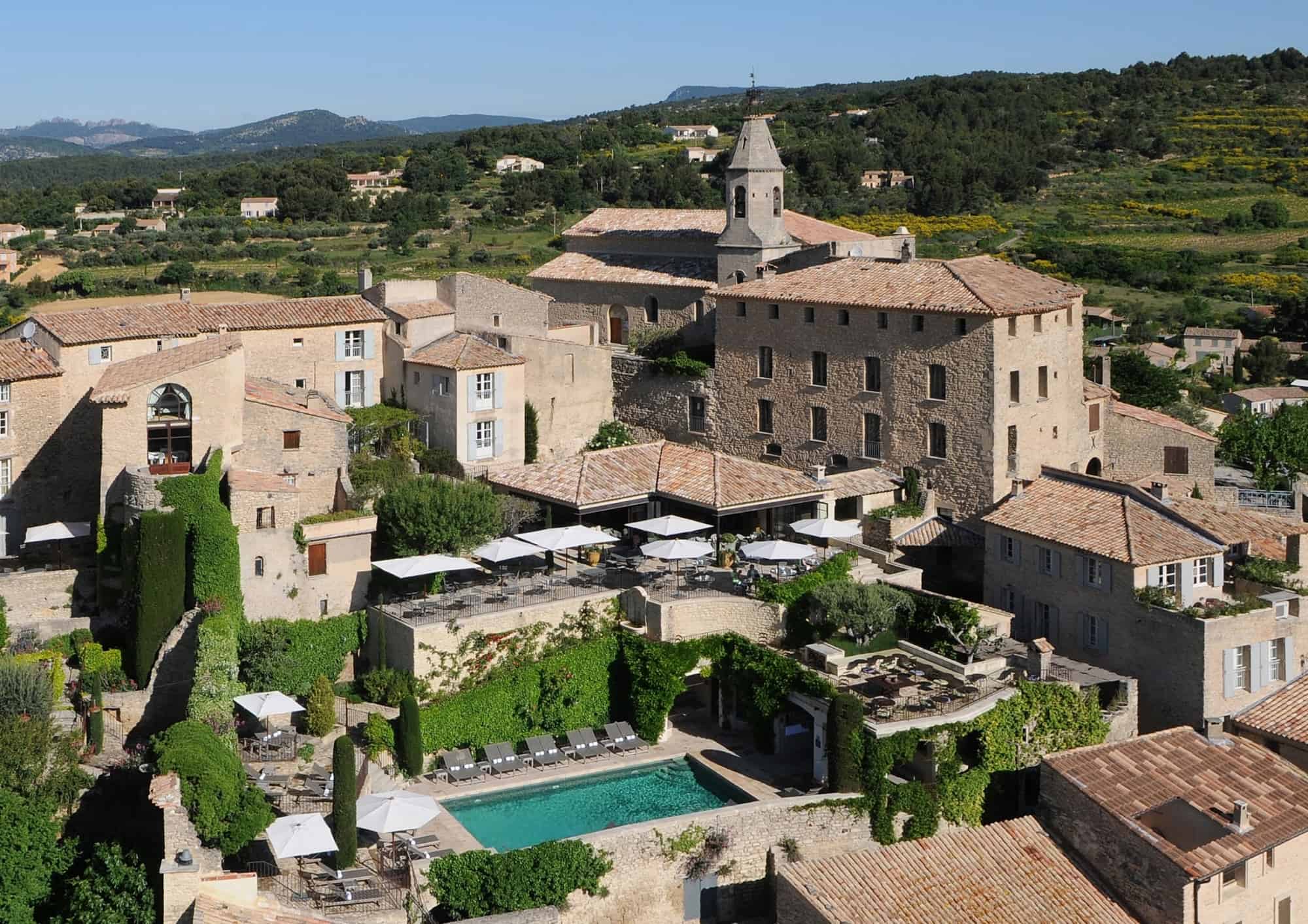 presentation hotel crillon le brave