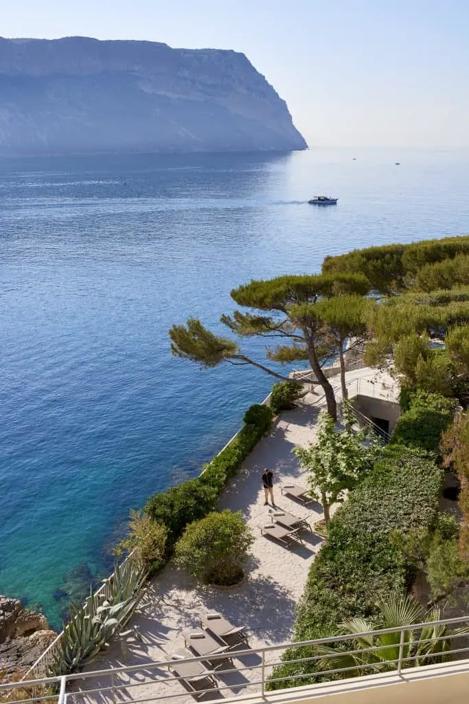 hotel le rocher blanc cassis