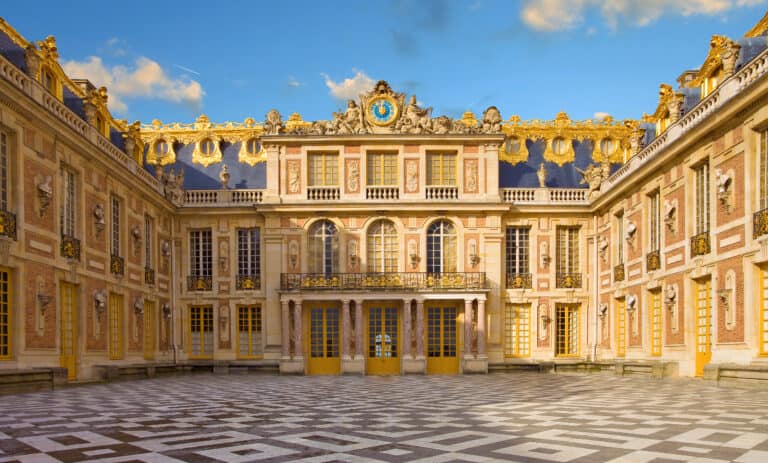 10 Stunning Historical Places in France to Add to Your Bucket List