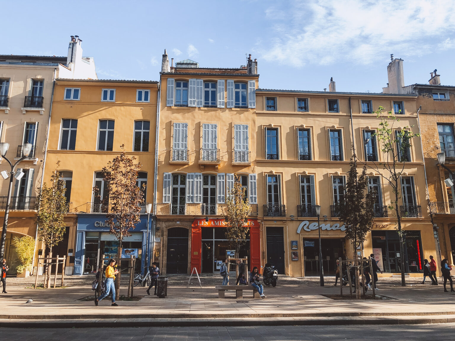 The Best Things to do in AixenProvence, France  Le Long Weekend