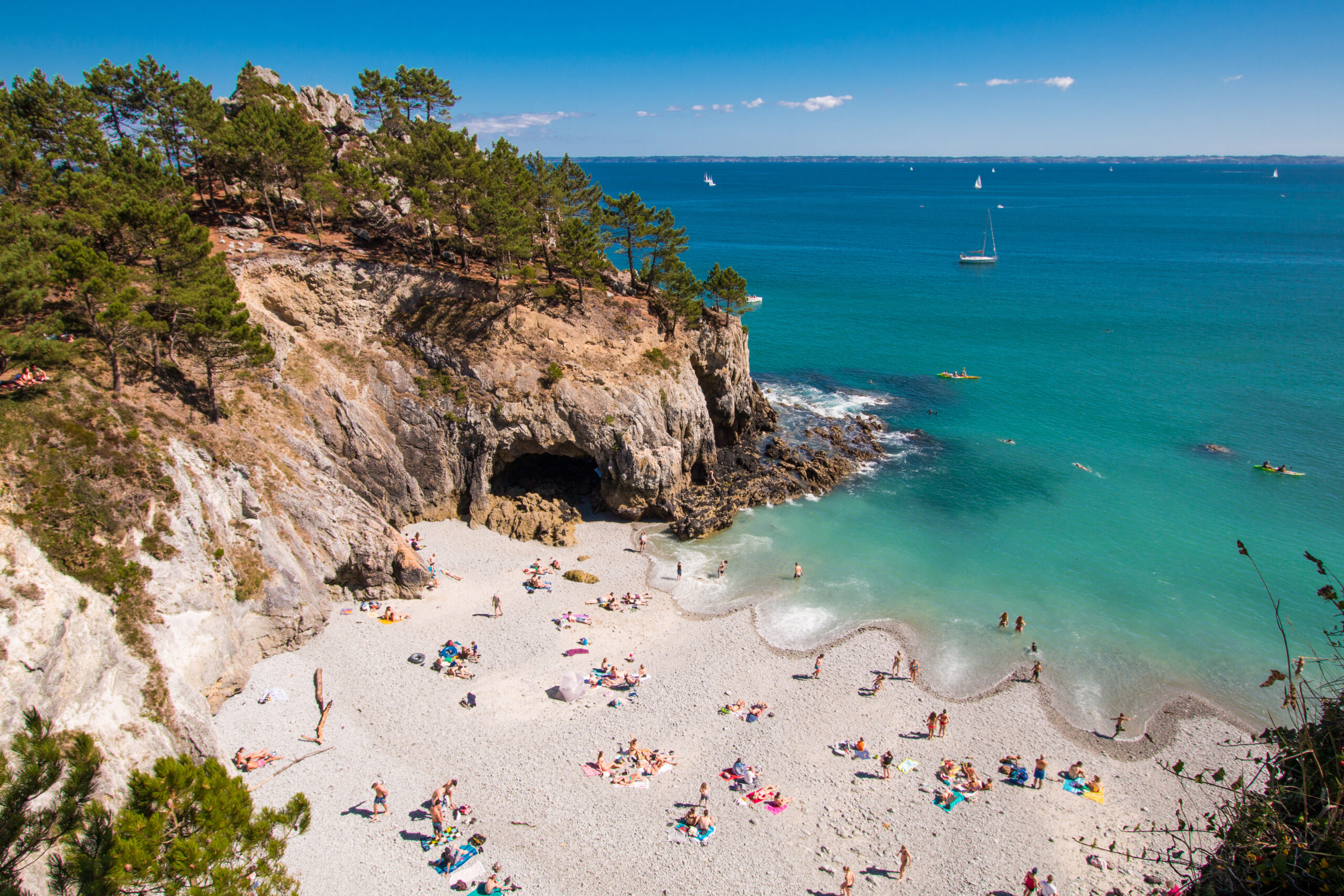 the-most-beautiful-beaches-in-france-le-long-weekend