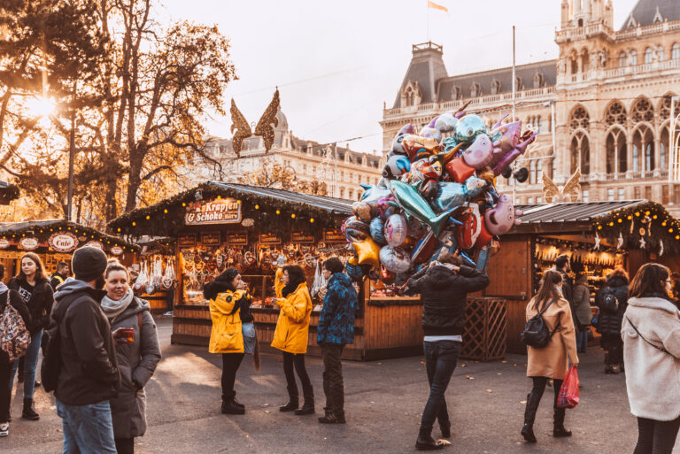 Visiting the Vienna Christmas Markets - Le Long Weekend