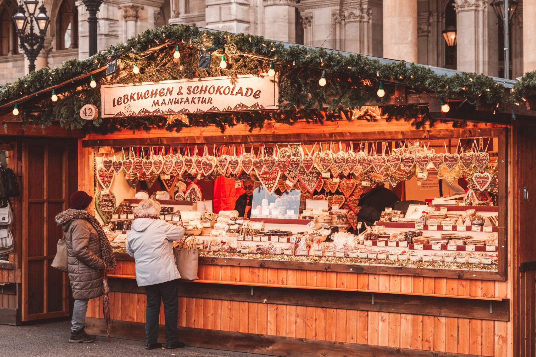 Visiting the Vienna Christmas Markets - Le Long Weekend