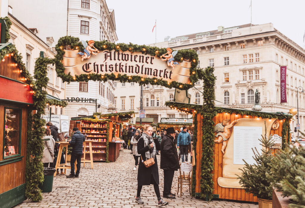 Visiting the Vienna Christmas Markets Le Long Weekend