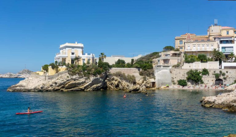 15 Best Vacation Rentals & Airbnbs in Marseille, France